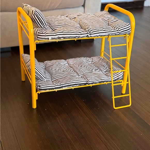 PLEASANT COMPANY VINTAGE 90’s American Girl Doll bunk beds and comforter/pillow - Picture 8 of 11